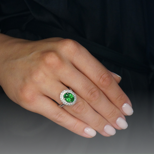 What tsavorites are considered most valuable?