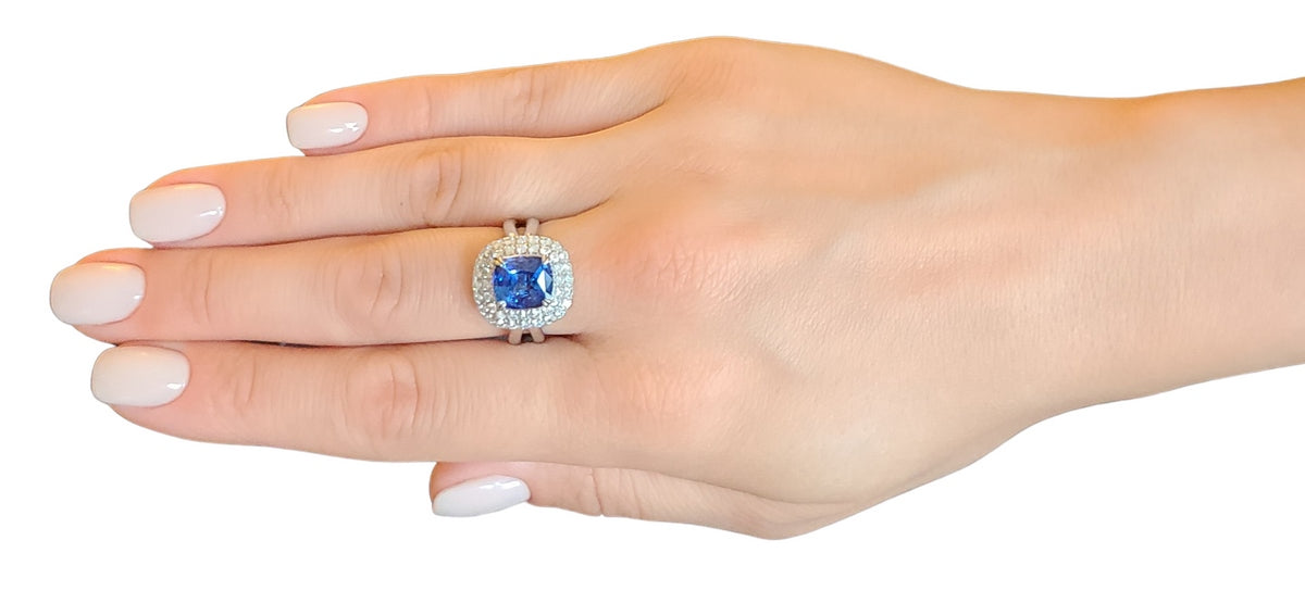 gold 14k Sapphire & diamond ring 4.46ctw gia certified madagascar cushion blue