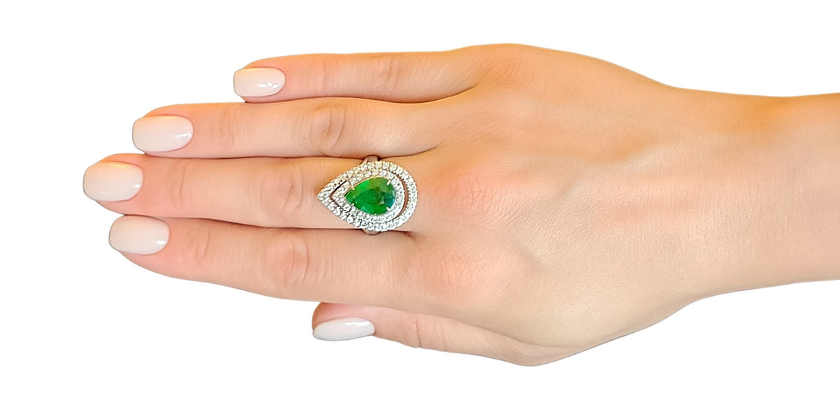 Tsavorite ring white gold 14k diamond grossular garnet 6.08ctw gia certified pear cut