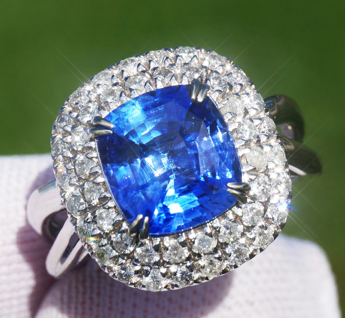 gold 14k Sapphire & diamond ring 4.46ctw gia certified madagascar cushion blue