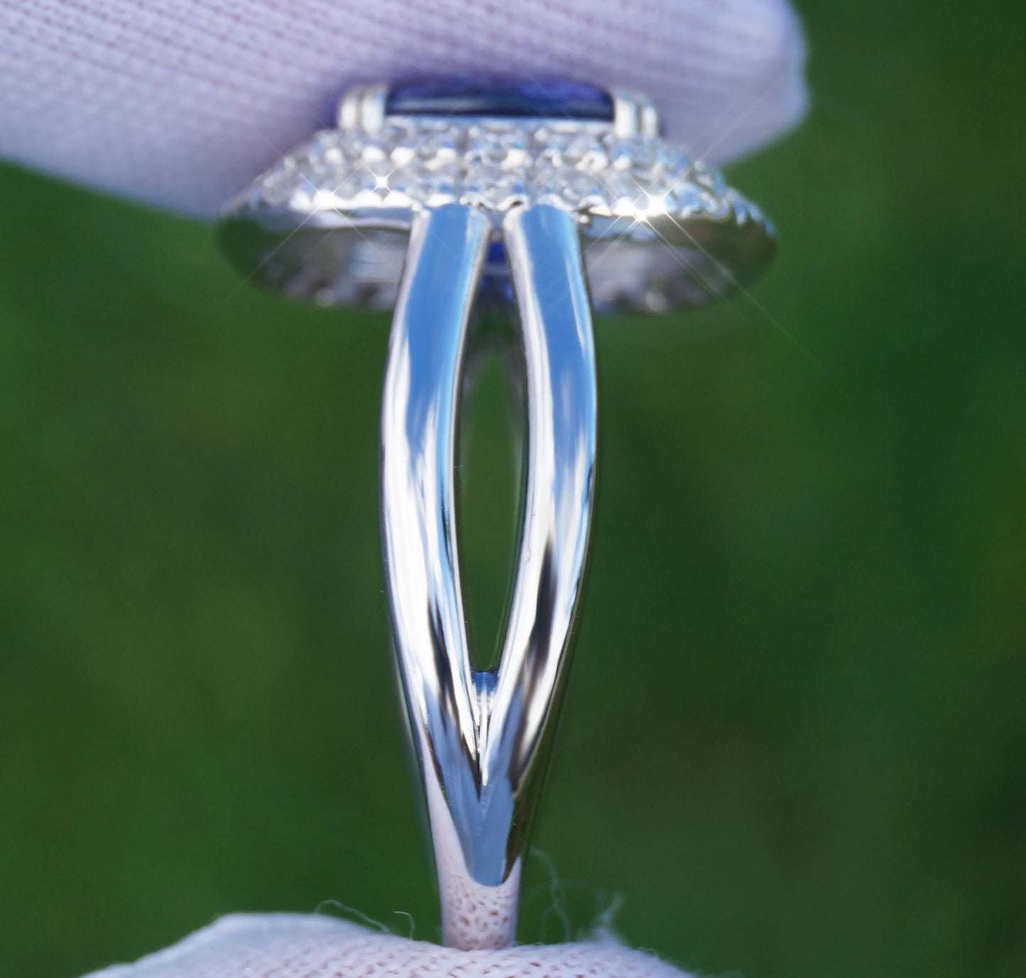 gold 14k Sapphire & diamond ring 4.46ctw gia certified madagascar cushion blue