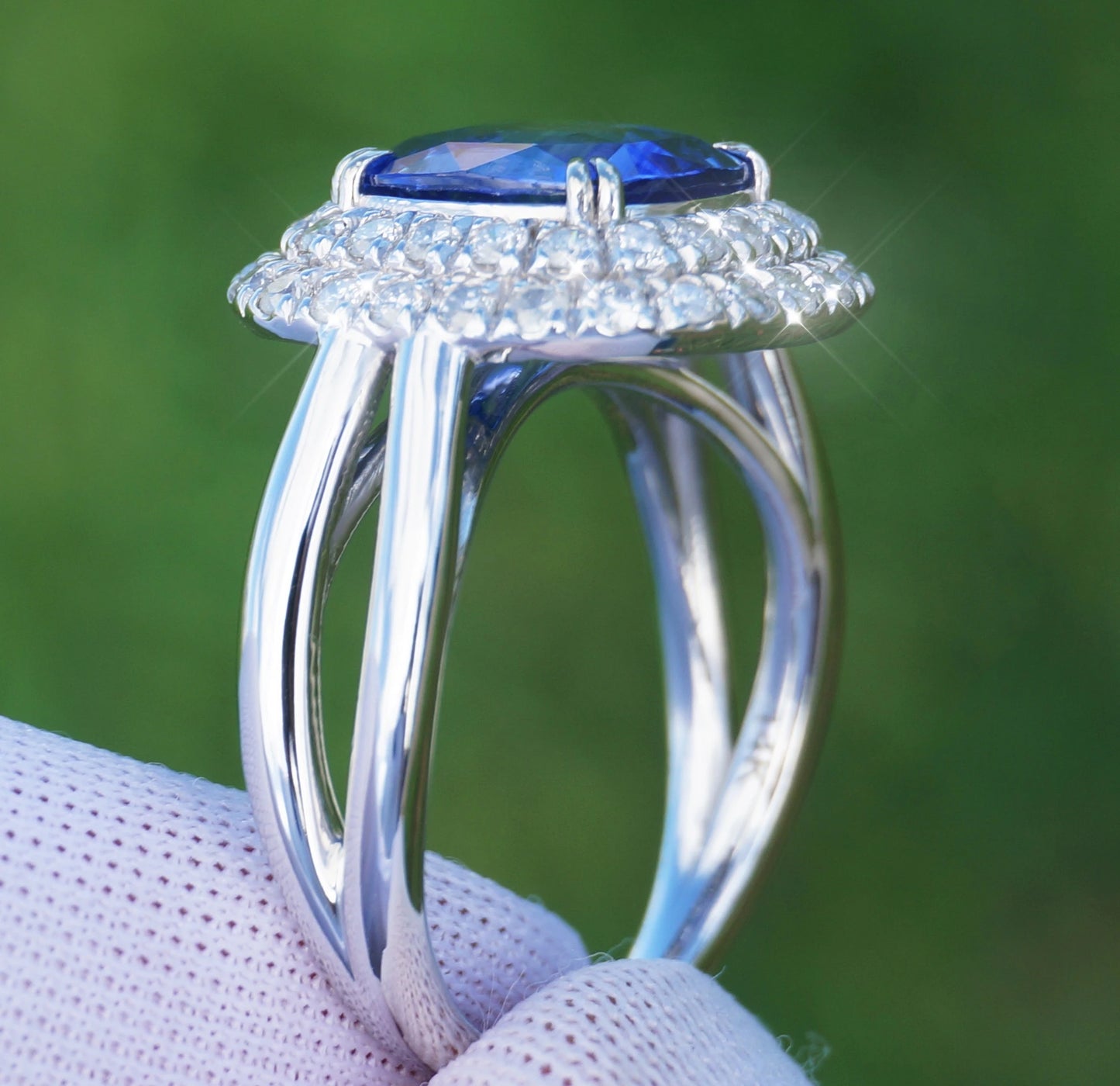 gold 14k Sapphire & diamond ring 4.46ctw gia certified madagascar cushion blue