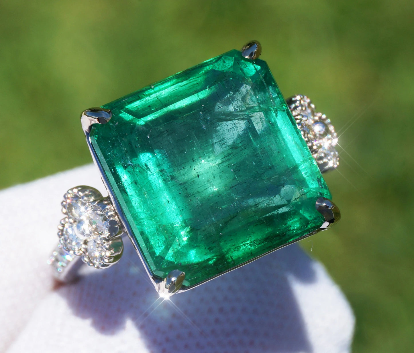 Emerald ring diamond gold white 14k green 11.28ctw gia certified