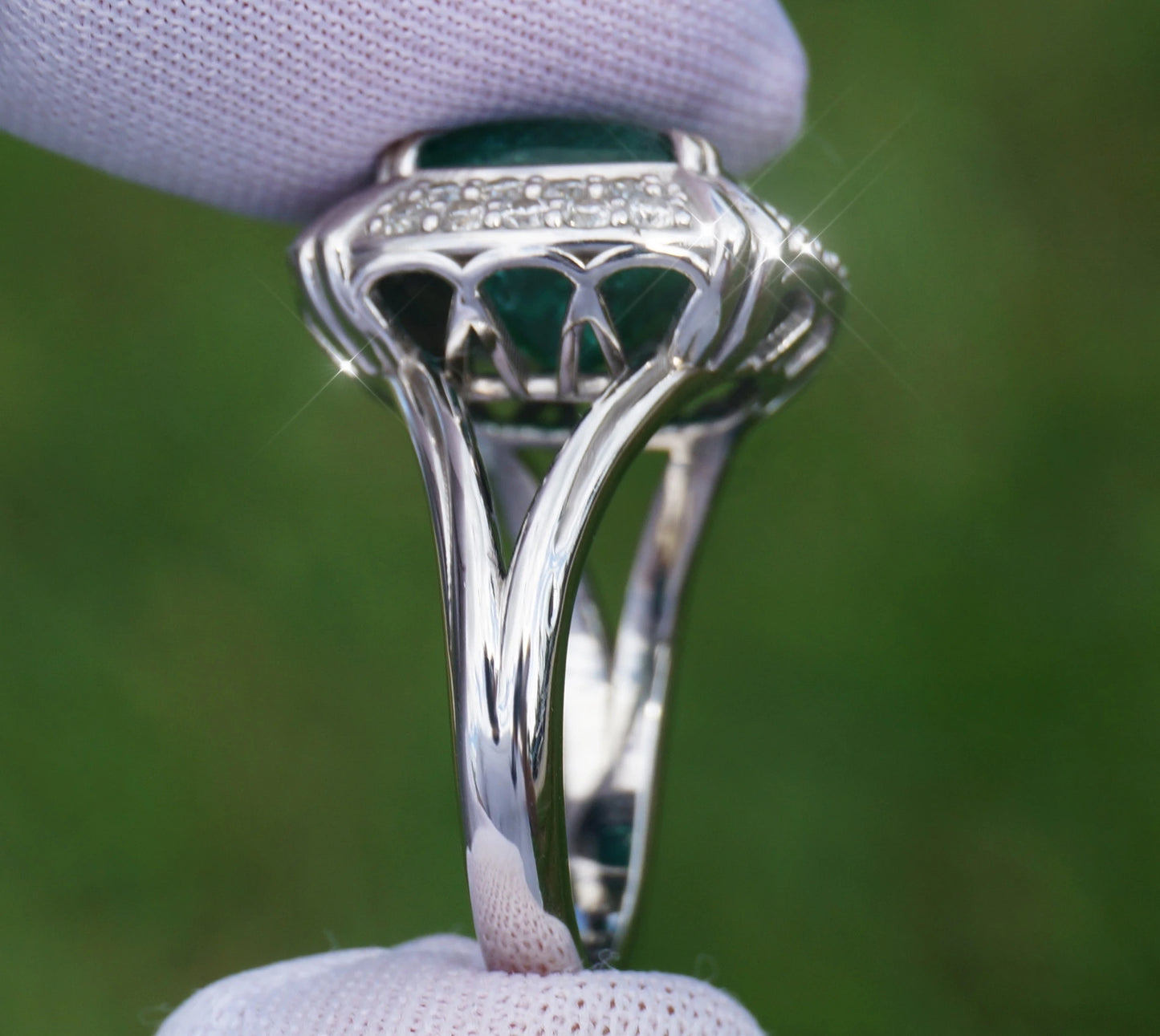 Emerald ring diamond white gold 14k green cushion 5.60ctw gia certified