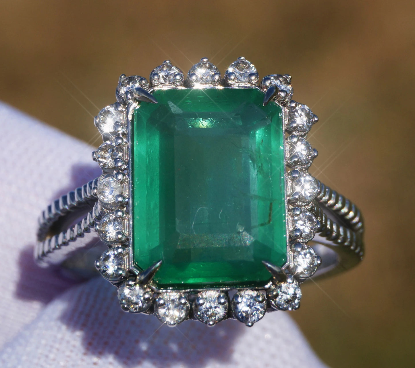 Emerald ring diamond white 14k gold 4.54ctw gia certified green