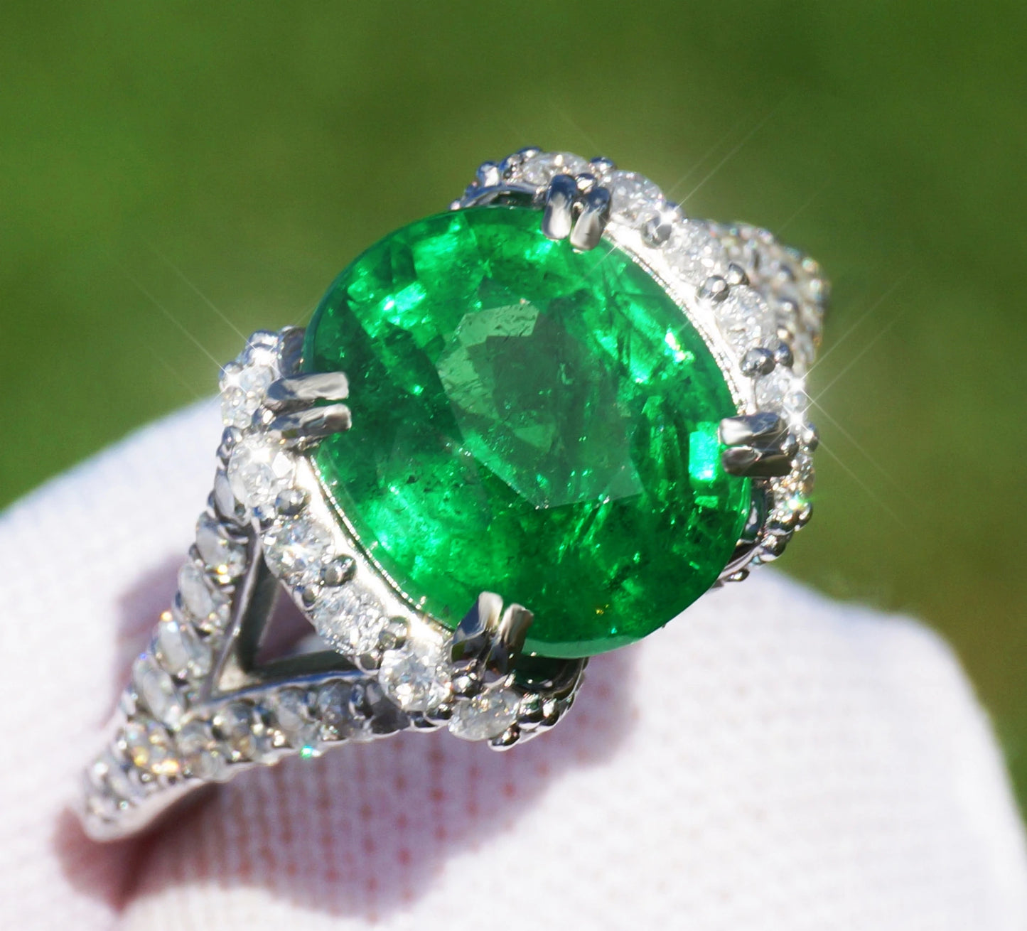 Tsavorite ring diamond 14k white gold 5.25ctw gia certified green oval cut