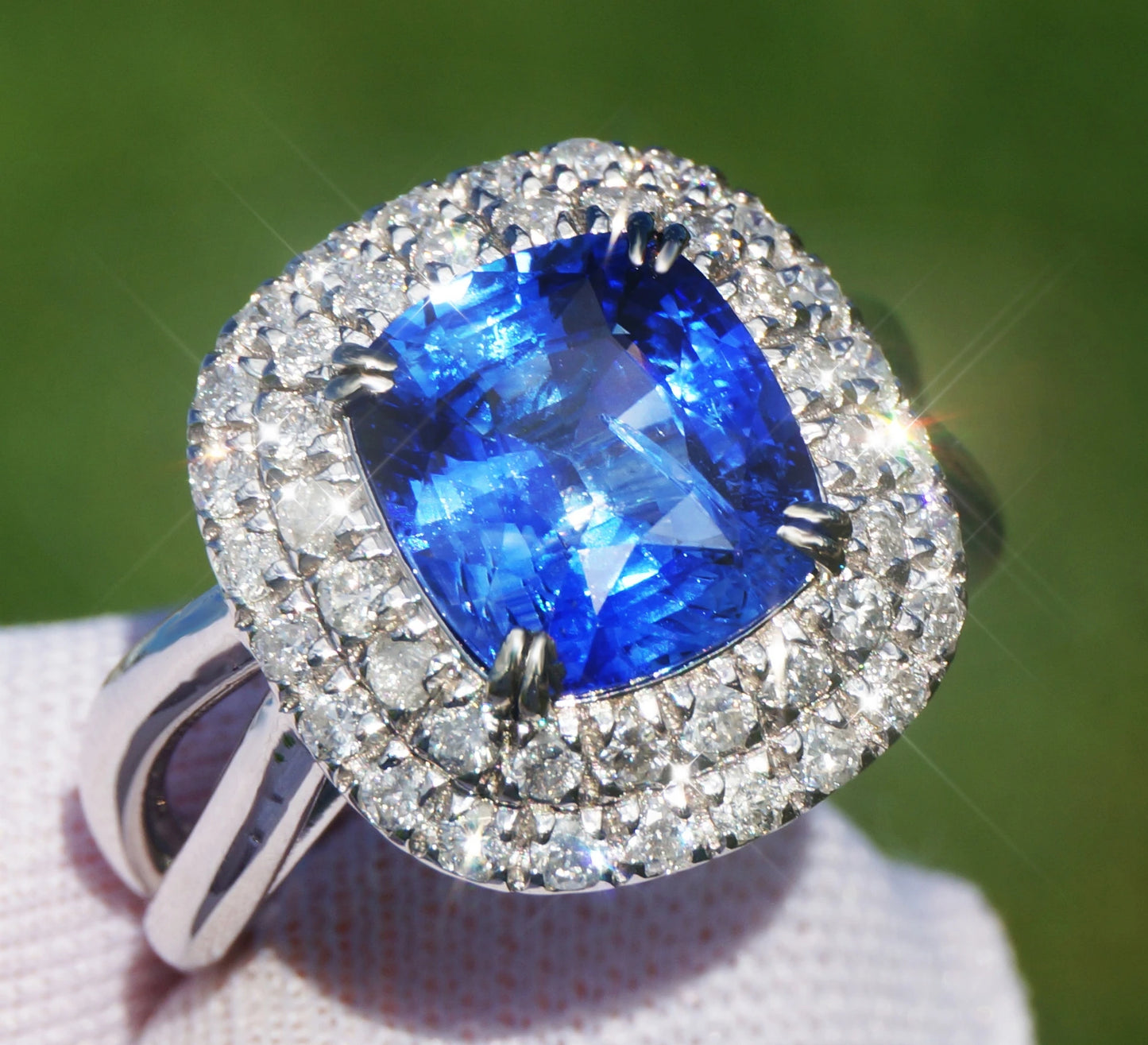 gold 14k Sapphire & diamond ring 4.46ctw gia certified madagascar cushion blue