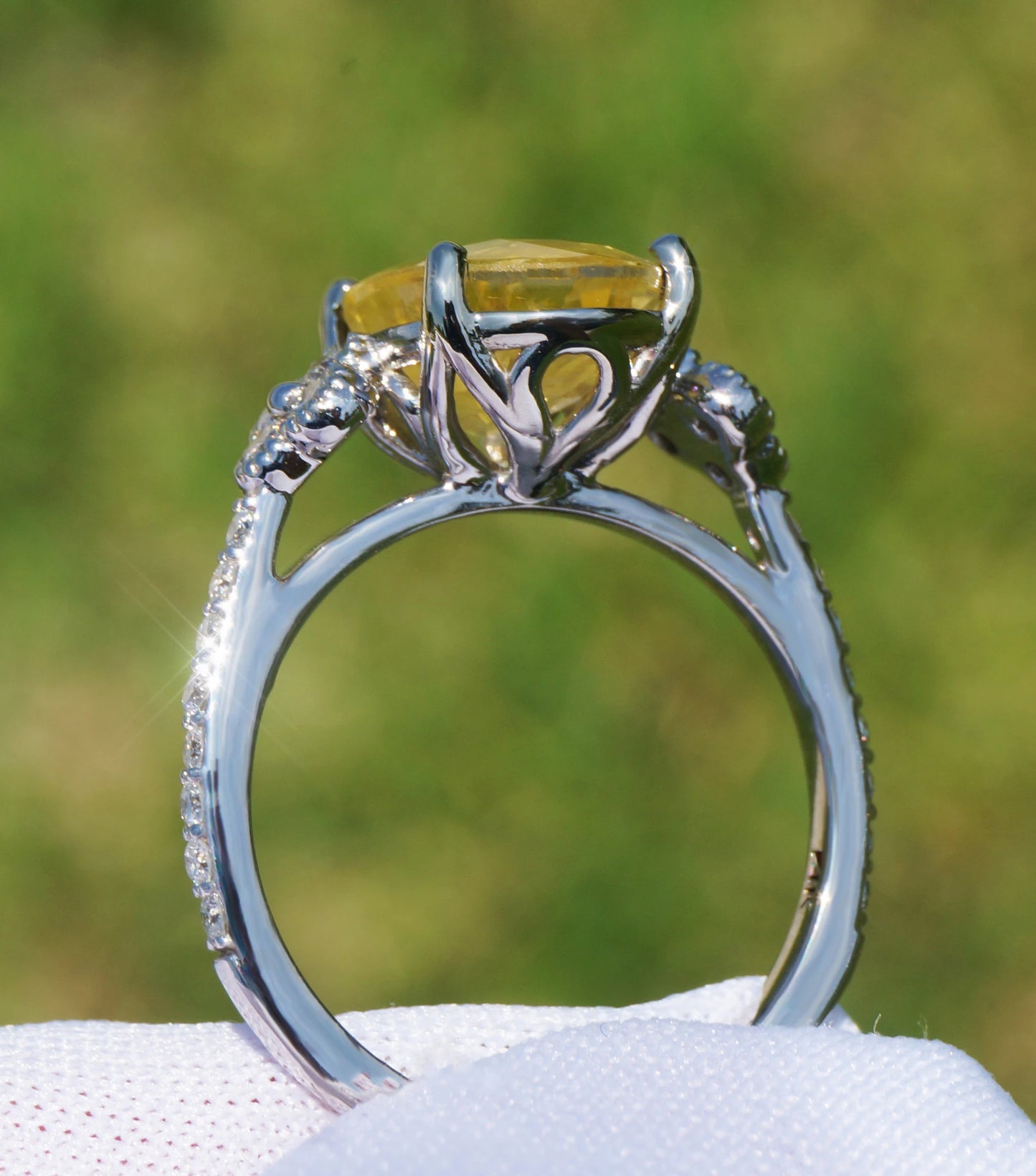 yellow Sapphire & diamond ring white gold 14k sri lanka oval cut gia certified 5.79ctw