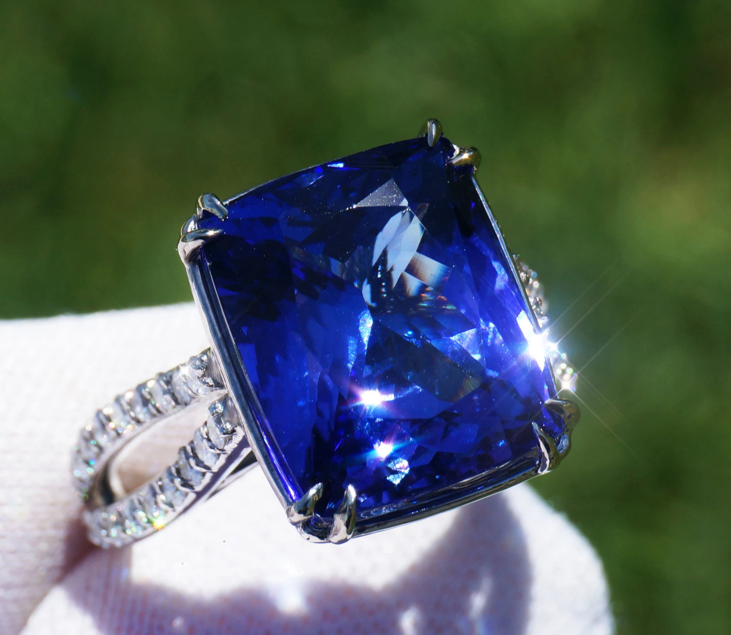 Tanzanite & diamond ring white gold white 14k no heat gia certified 10.86ctw