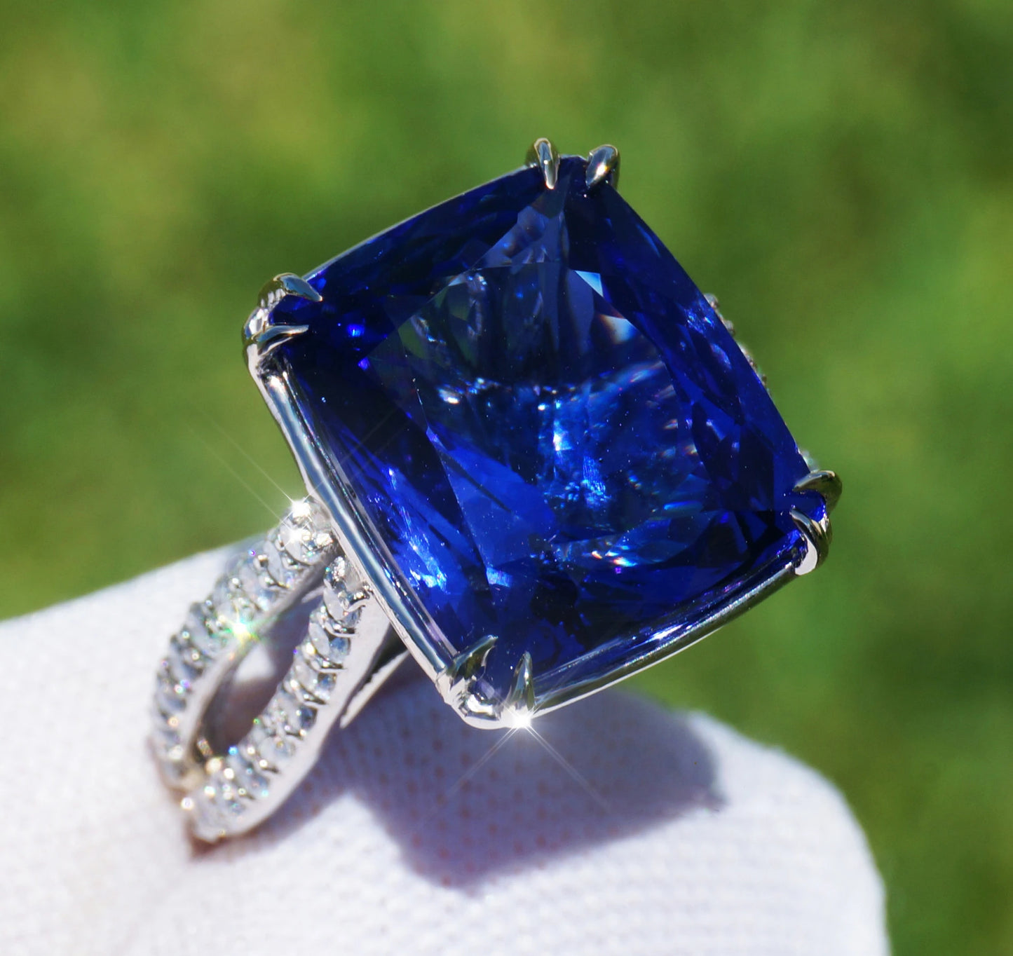 Tanzanite & diamond ring white gold white 14k no heat gia certified 10.86ctw