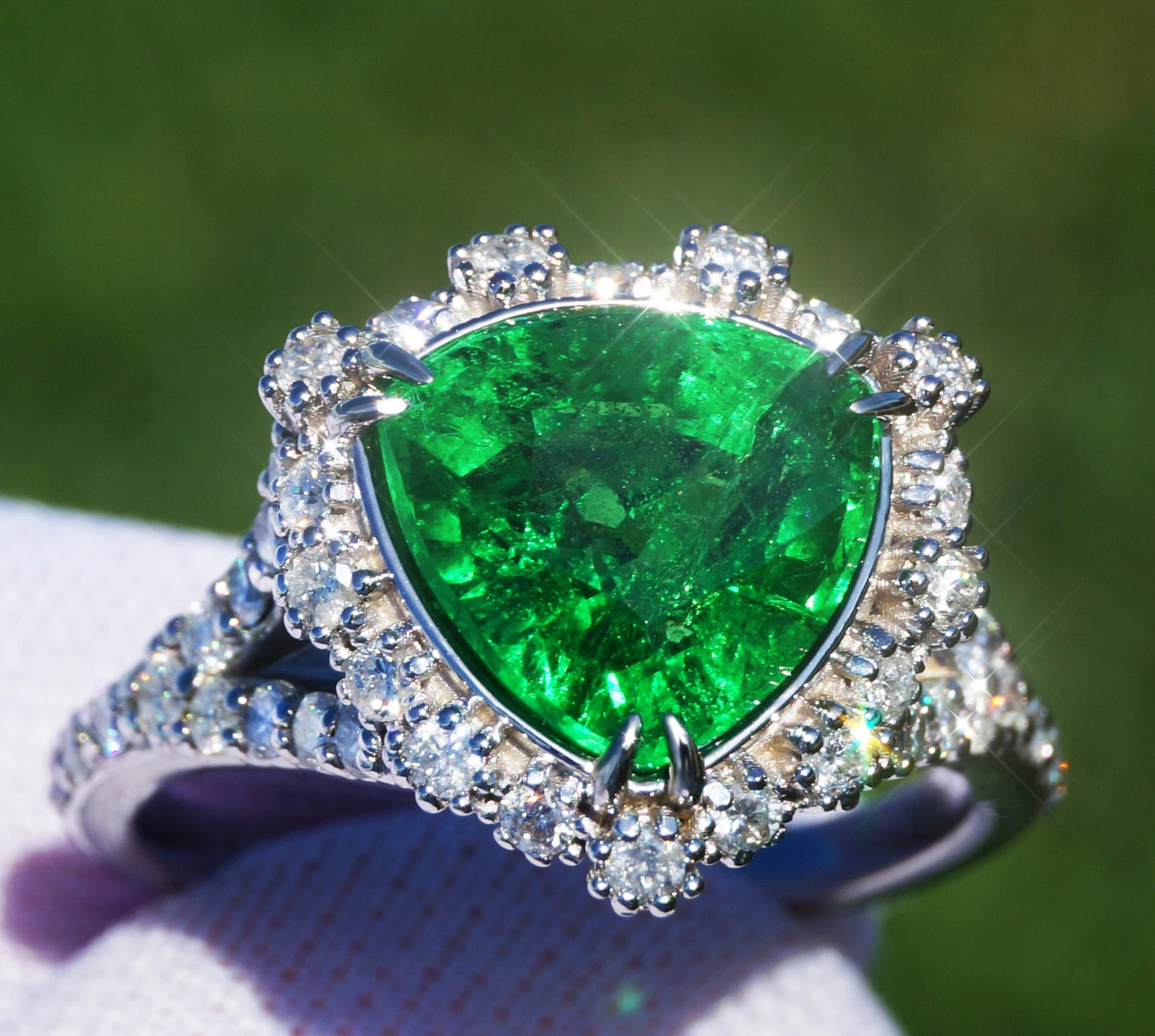 Tsavorite ring diamond 14k gold grossular garnet 5.00ctw gia certified triangular cut