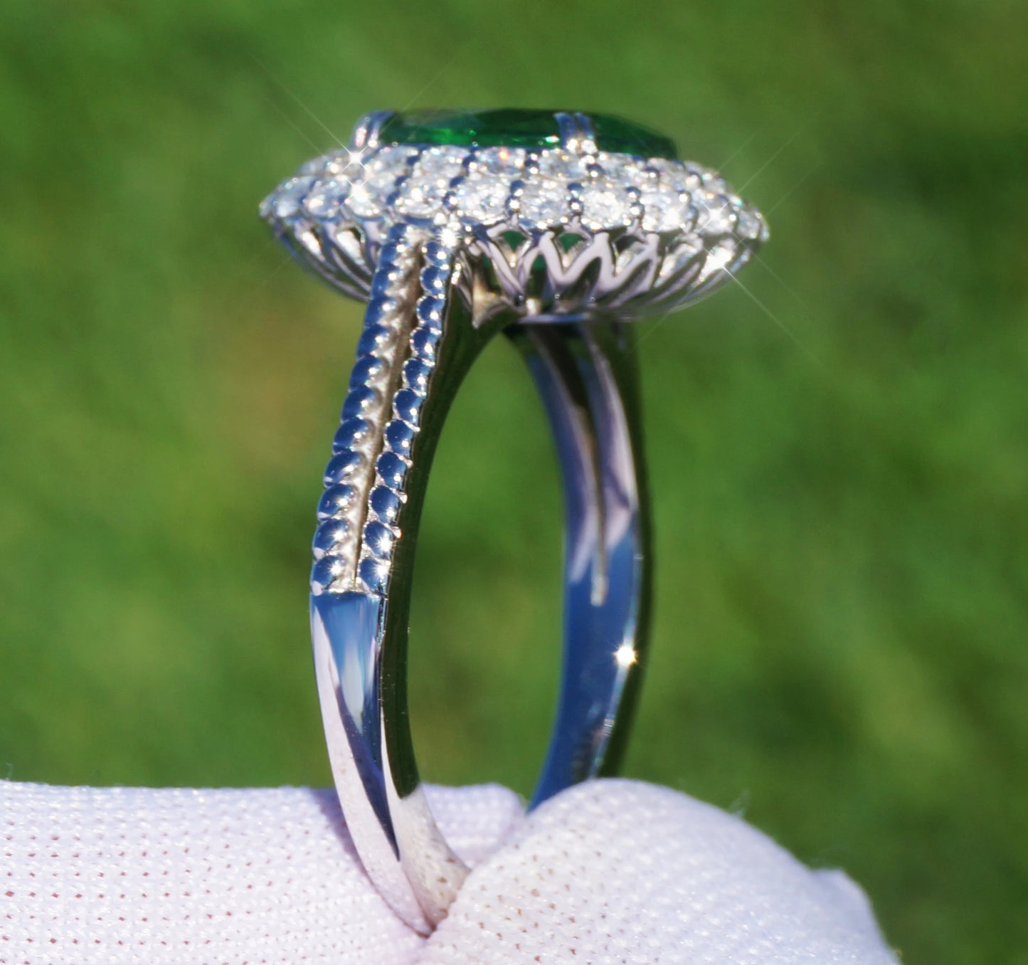 ring Tsavorite diamond white gold 14k gia certified 3.88ctw green oval cut garnet