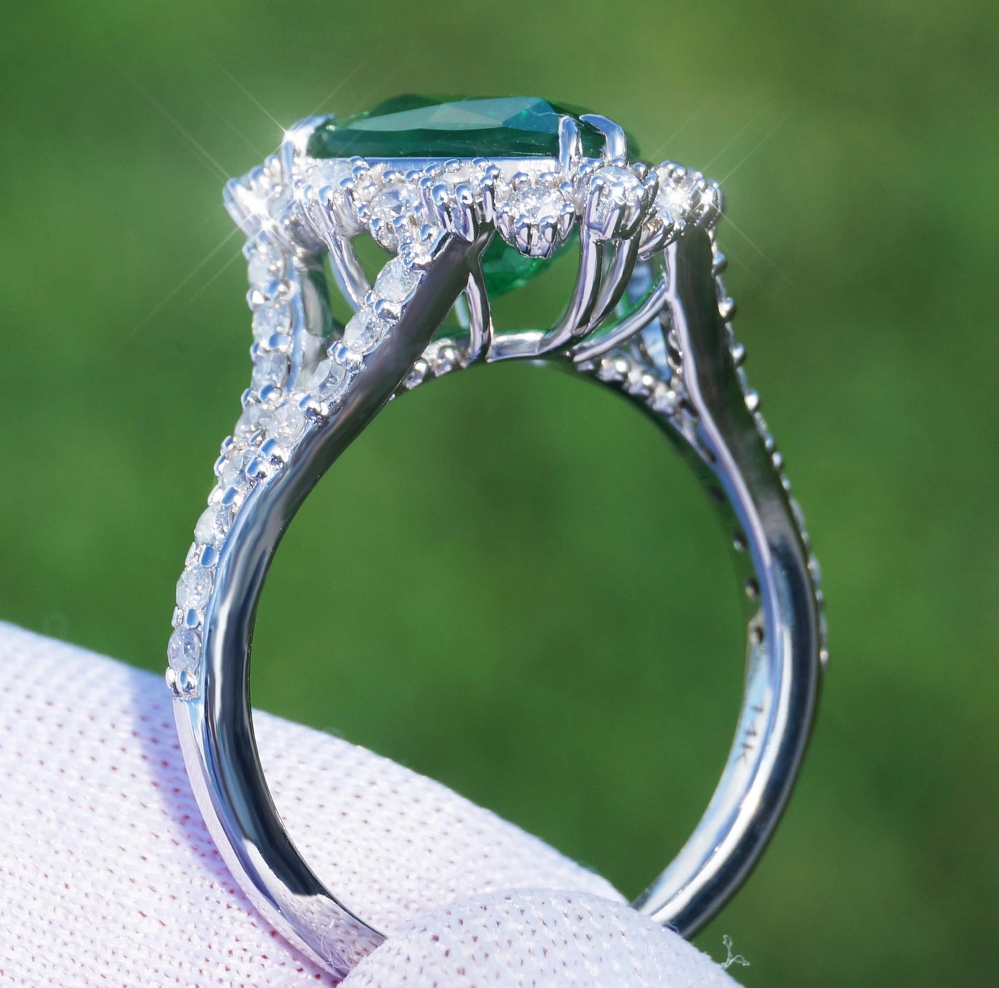 Tsavorite ring diamond 14k gold grossular garnet 5.00ctw gia certified triangular cut