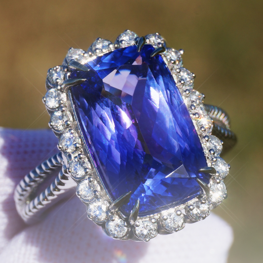 Is it normal for an tanzanite to have inclusions?