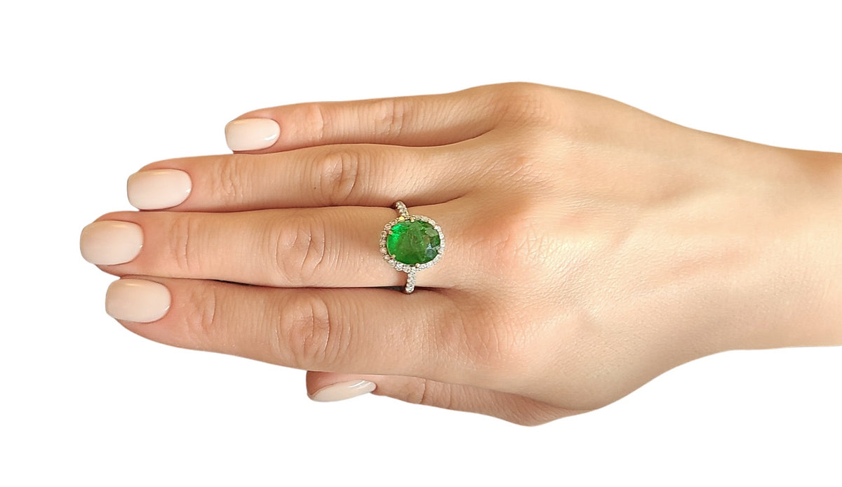 Tsavorite & diamonds Ring GIA certified 14k white gold 7.73 ctw green oval cut