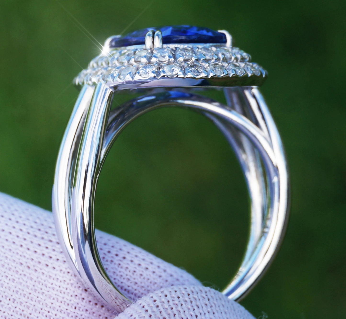 gold 14k Sapphire & diamond ring 4.46ctw gia certified madagascar cushion blue
