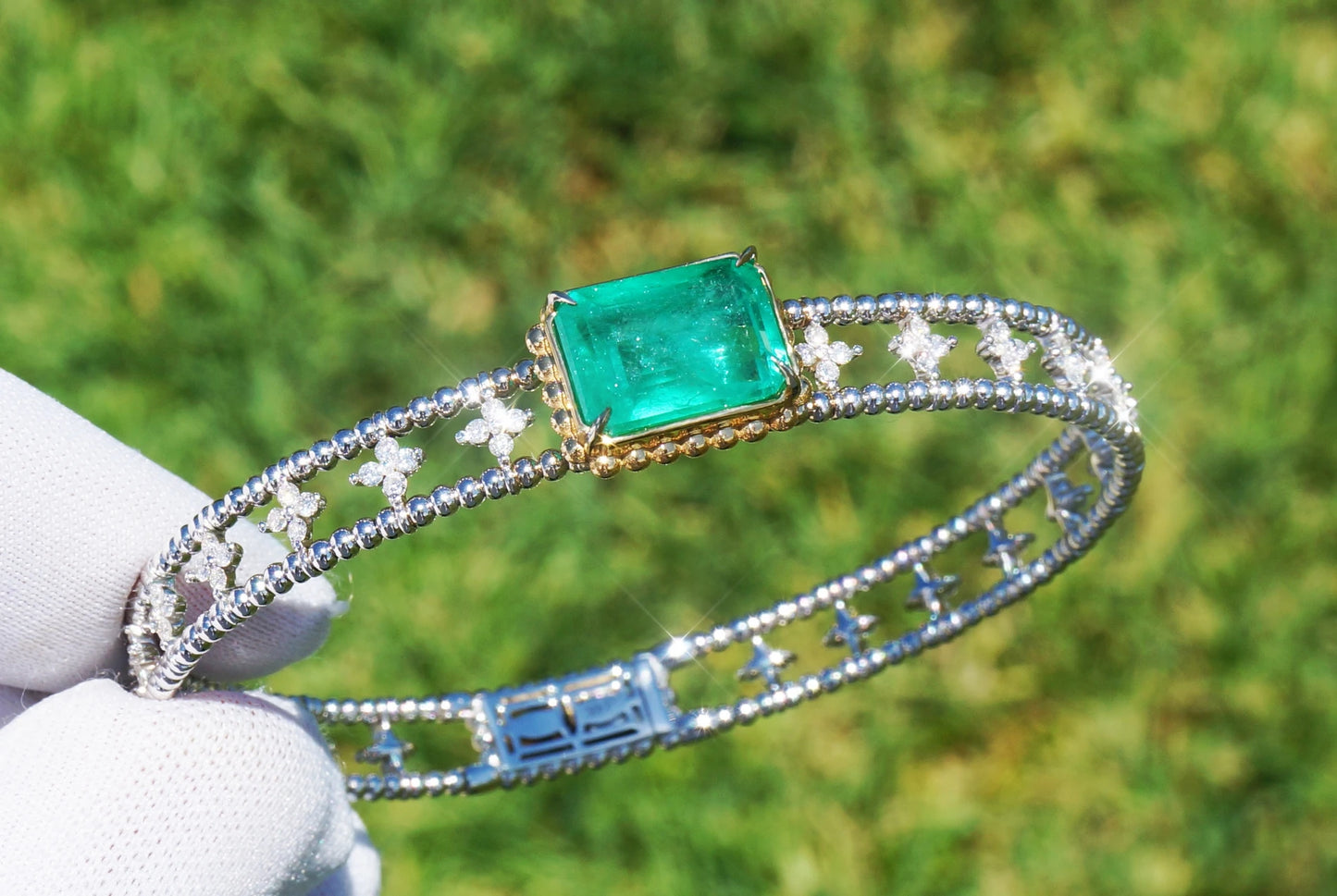 1.20ctw Emerald .46ctw Diamond 10K Gold Bracelet – Upscale Consignment