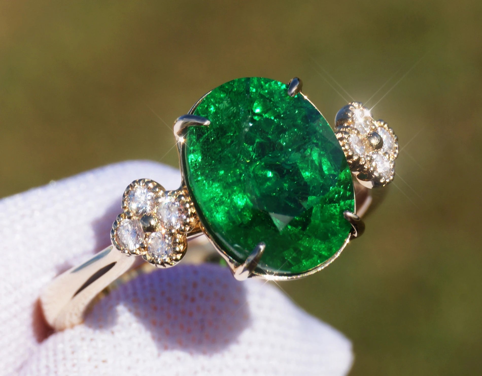 18k White Gold 10ct Pink Tourmaline Green Tsavorite Ring – CJ Charles  Jewelers